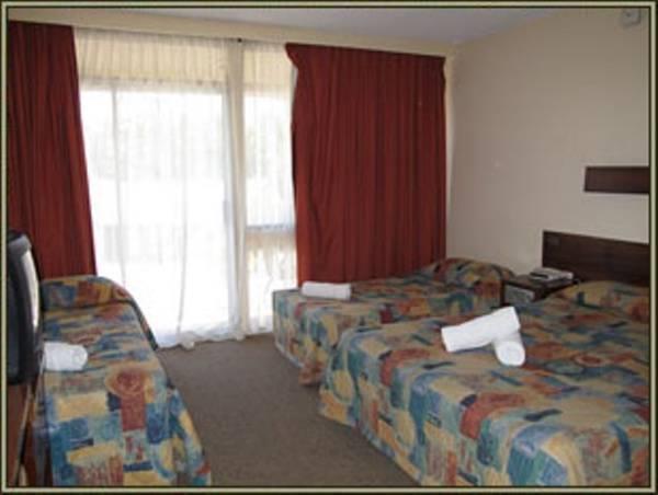 Molly Morgan Motor Inn Maitland Exterior photo