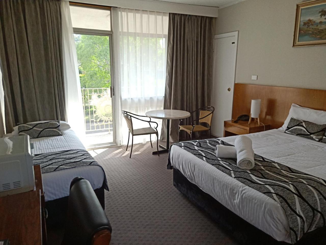 Molly Morgan Motor Inn Maitland Exterior photo